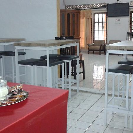 Pondok Heras Suite Jakarta Kültér fotó